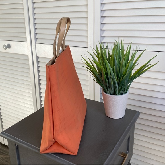 Burberry PVC Tote Bag GUC - Picture 2 of 7